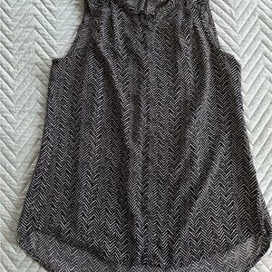 Apt 9 Chevron Pattern Sleeveless Top